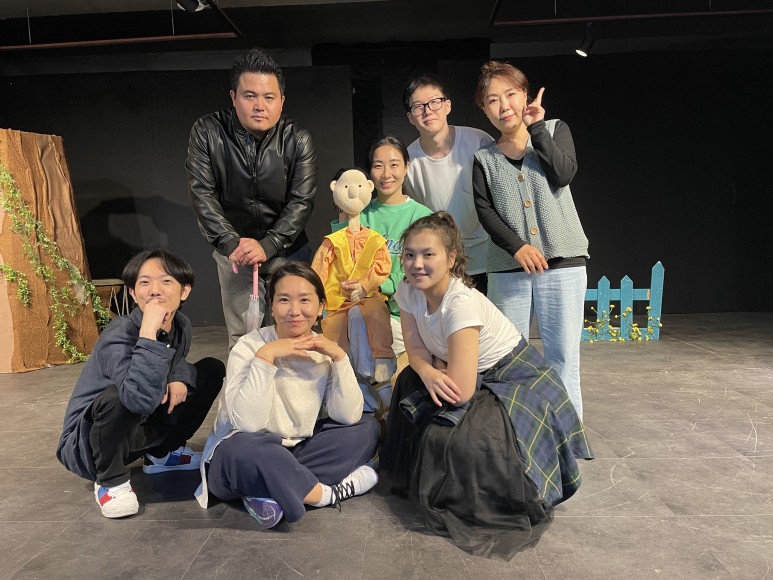 극단 김씨네텀퍼니(동해) '황금사과나무'